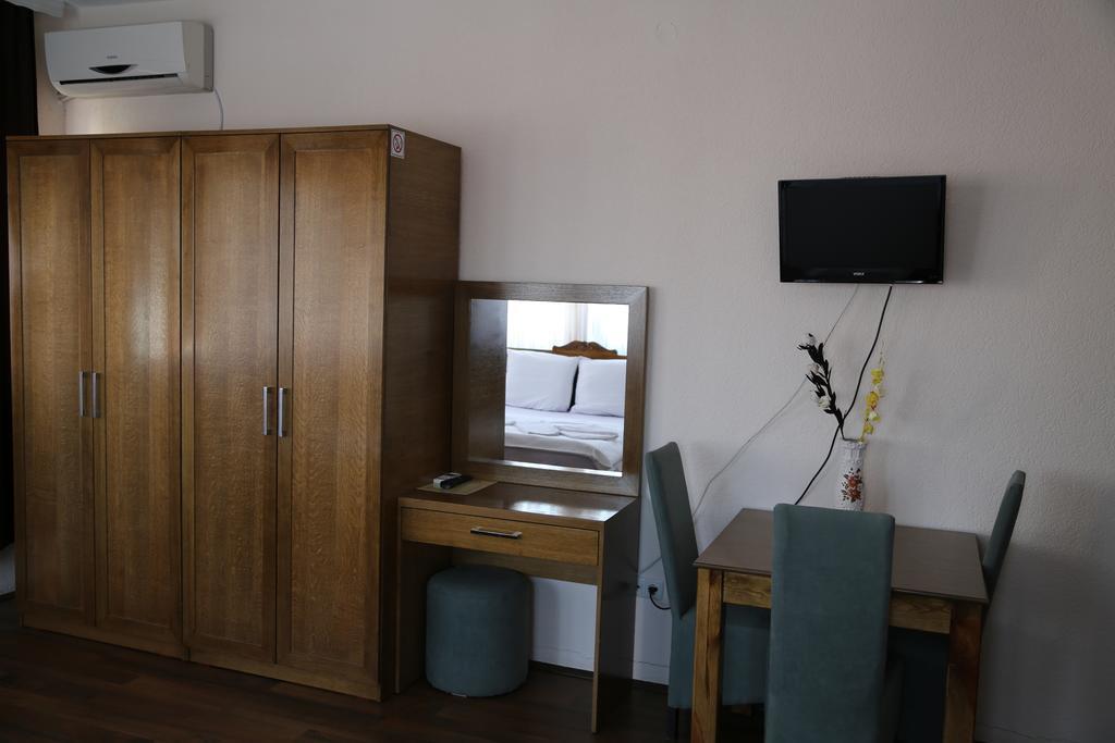 פריזרן Hotel Antika חדר תמונה