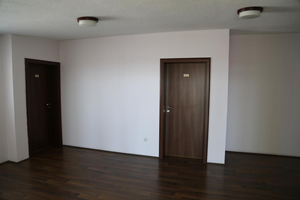 פריזרן Hotel Antika חדר תמונה