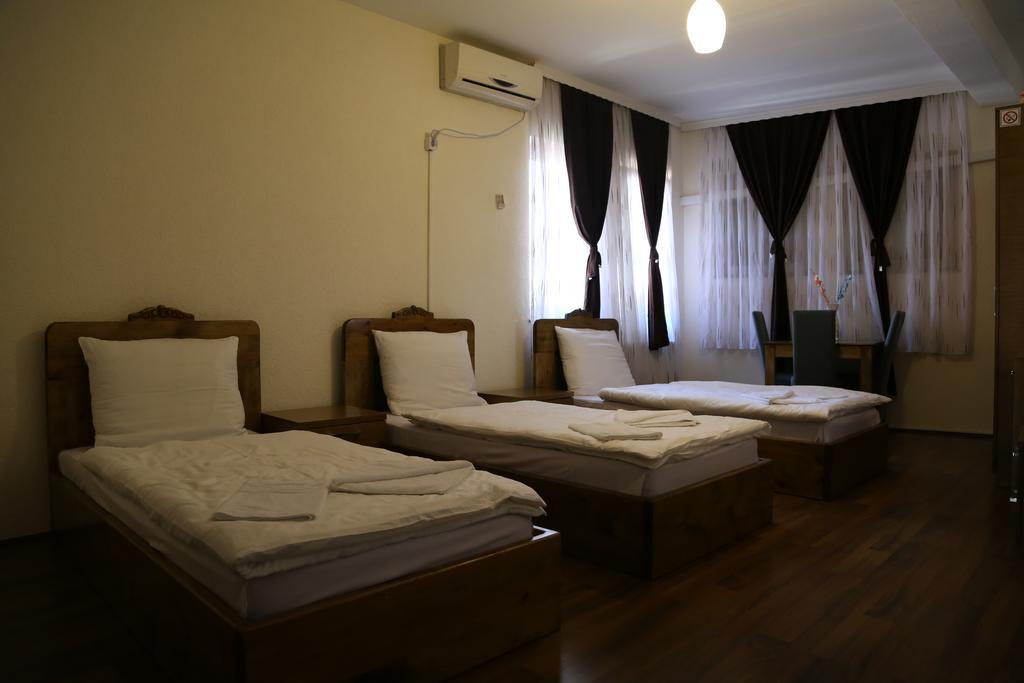 פריזרן Hotel Antika חדר תמונה