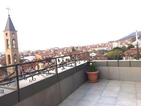 פריזרן Hotel Antika מראה חיצוני תמונה
